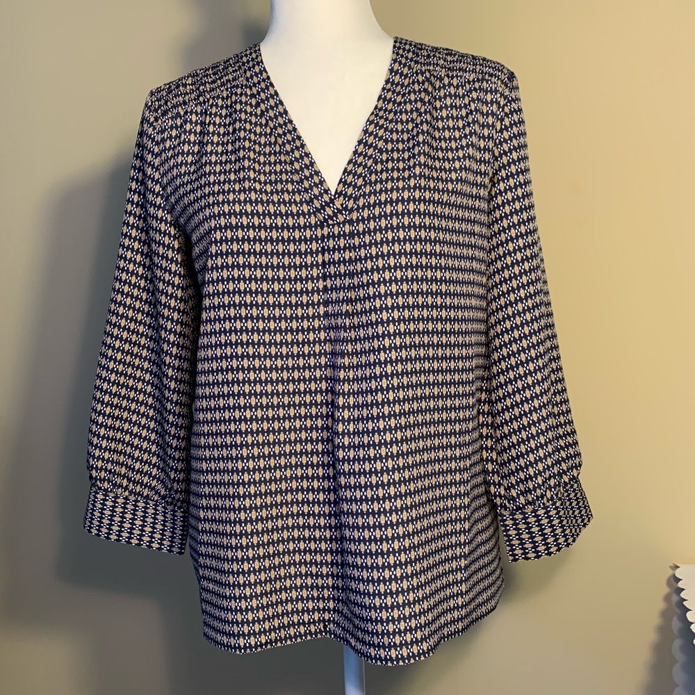 EUC/NWOT Top: Pullover, V-Neck, 2/3-Sleeve, Navy w Geometric Pattern, Dress Barn